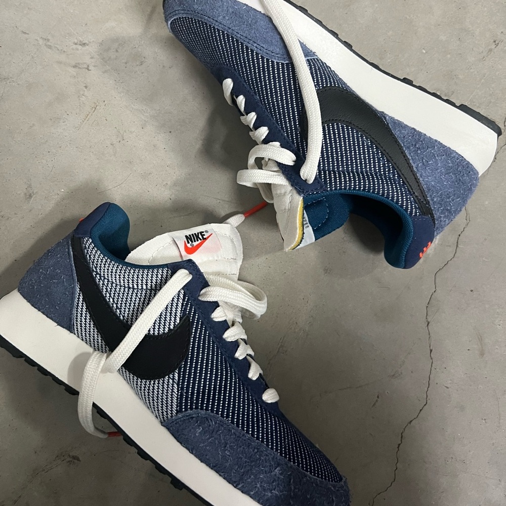 NEW DENIM NIKES